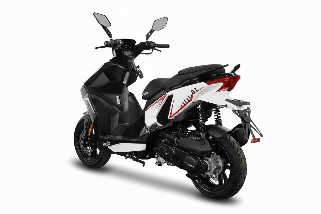 Unsere Neuheit nur bei GT Union Matador A7 - 50 ccm Euro 5 Racing-white