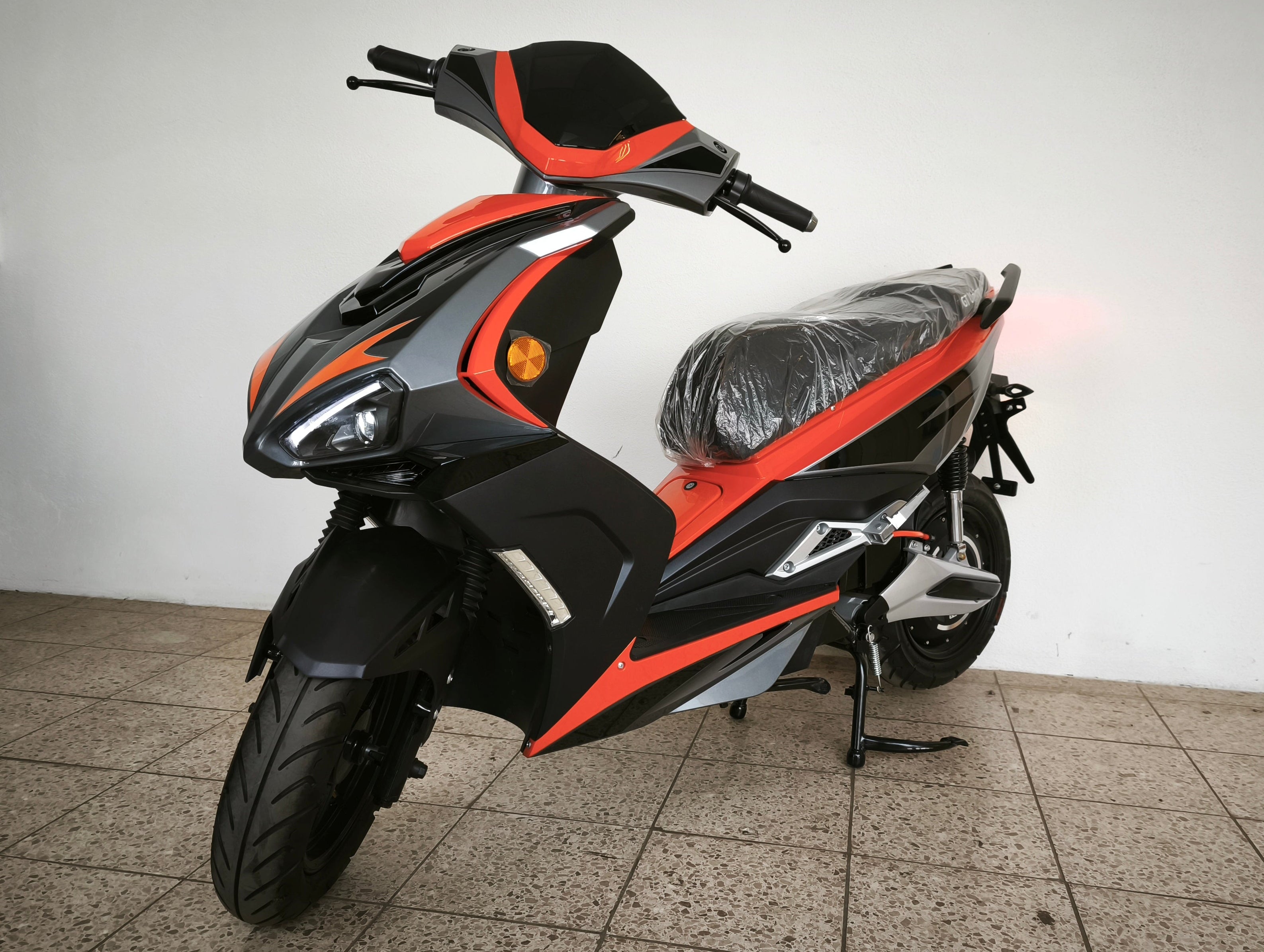 e-Striker - Sondermodel Orange-schwarz Bosch Motor 3000W - Vorführfahrzeug - B-Ware