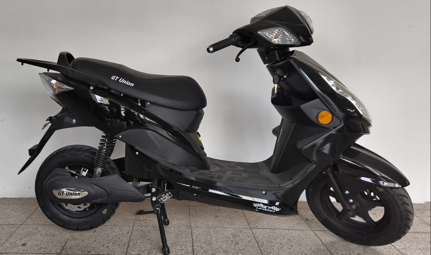 e-GT3 schwarz - Gebrauchtfahrzeug - B-Ware