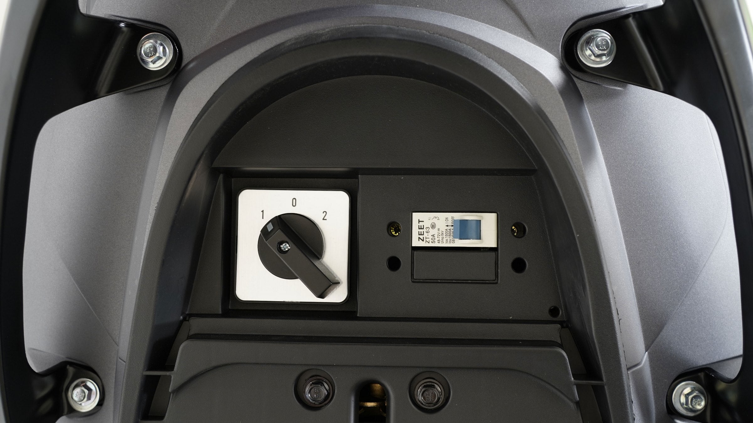 e-Adler 2400 Watt weiß matt mit Li Ion Akku