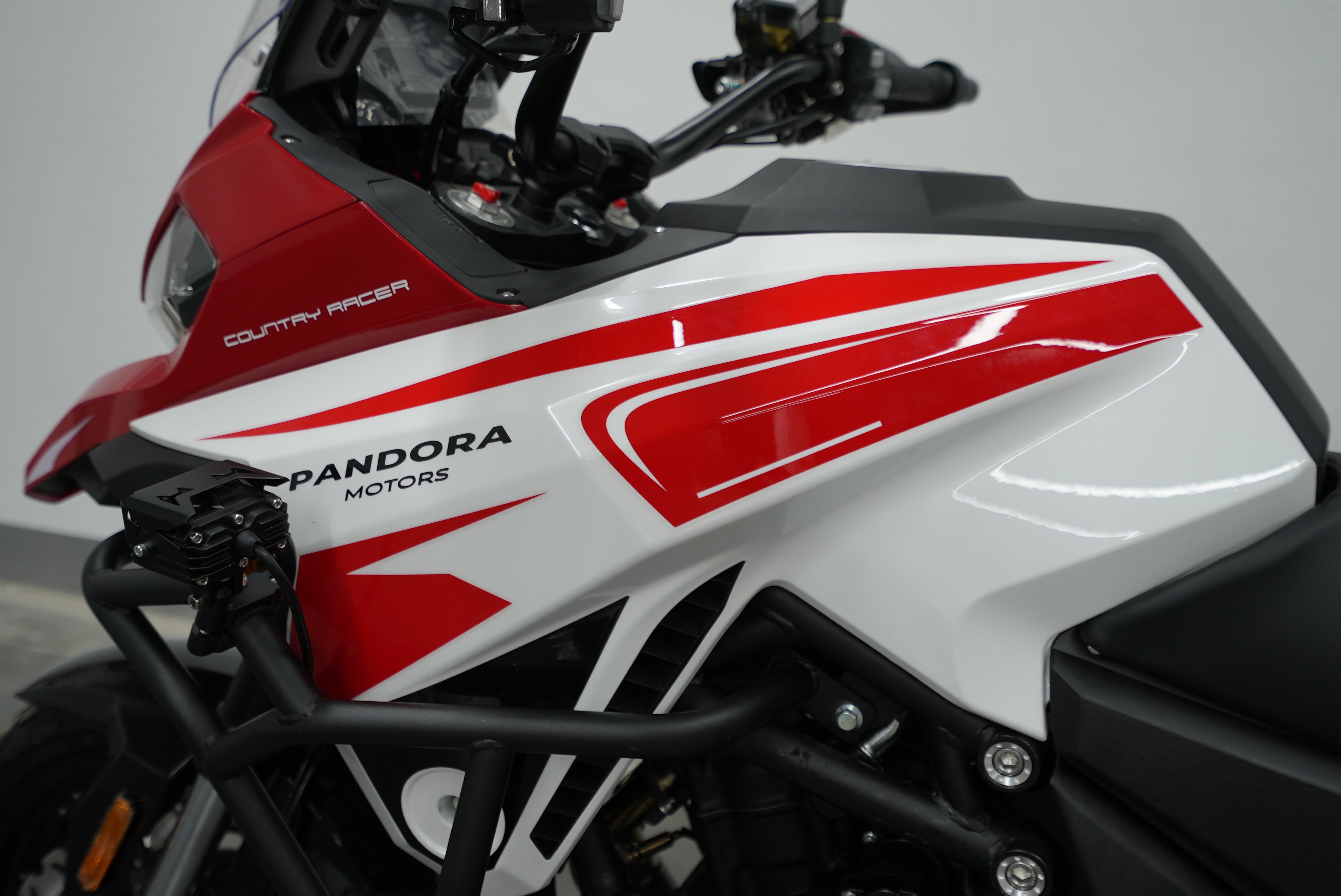 Country Racer 500 LC 500 ccm ADV mit ABS - red-white