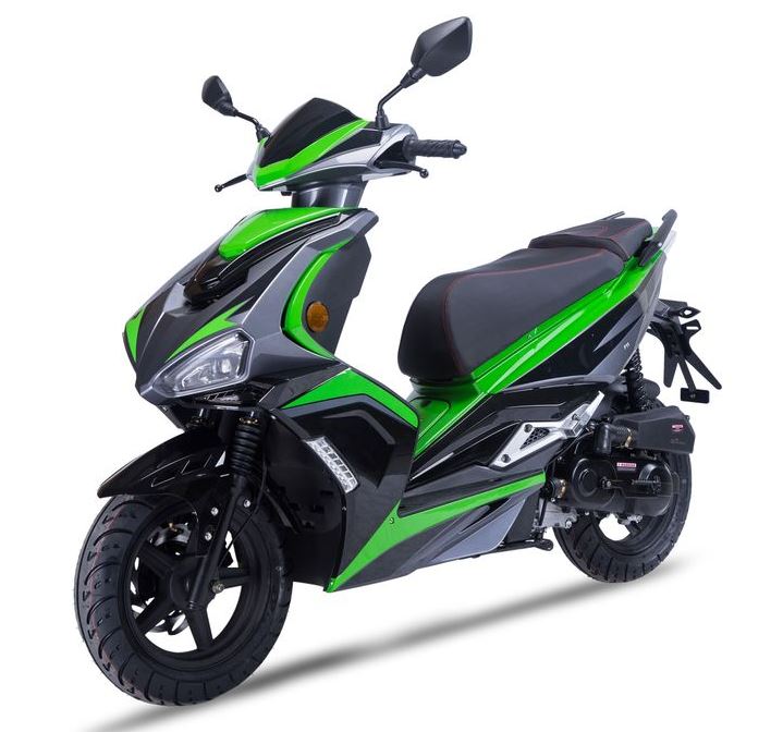 Striker - 50 ccm Euro 5 schwarz-gruen