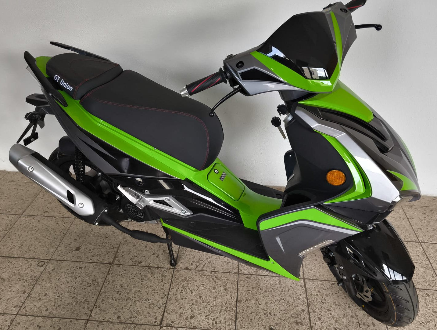 Striker - 50ccm Euro 5 schwarz-grün - B-Ware