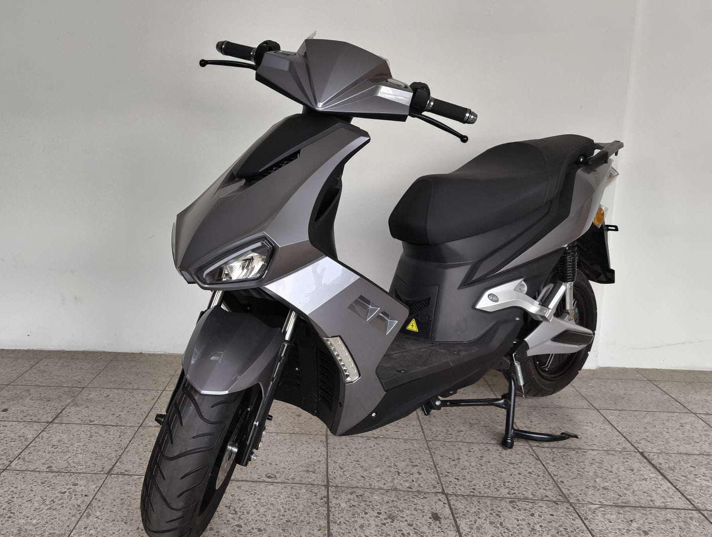 Elektro Motoroller mit Bosch Motor 3000W, 25 km/h - Musterfahrzeug - Einzelstück