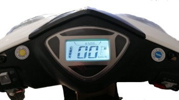 e-GT3 weiss mit Top Case - BOSCH MOTOR